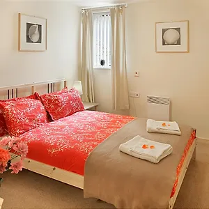 Discovery Aparthotel Whitby