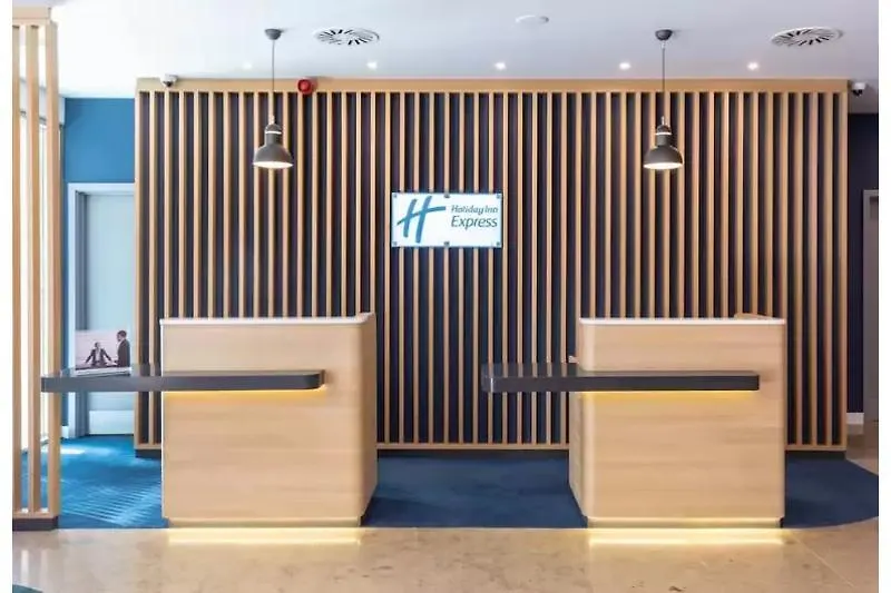 Holiday Inn Express - Lisbon - Plaza Saldanha By Ihg ホテル